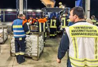 Einsatz mit der Dispogruppe &quot;Sandsack&quot; beim THW in Ha&szlig;furt